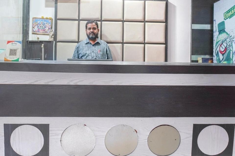 Spot On Sunshine Inn Hyderabad Exterior foto
